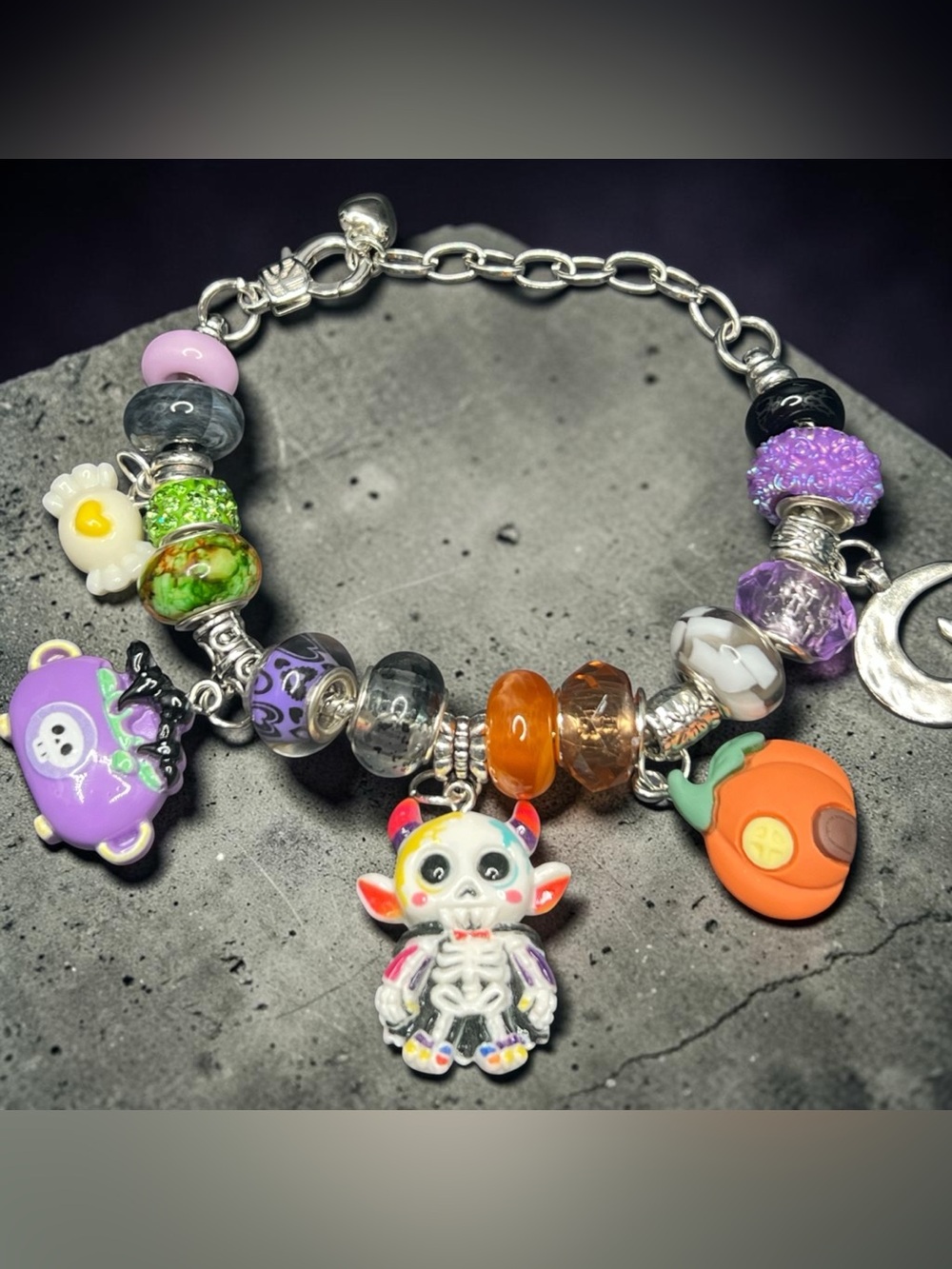 Halloween Charm Bracelet in Purple, green, orange, & black 😈🎃🐈‍⬛🧙‍♀️